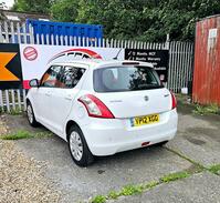 SUZUKI SWIFT